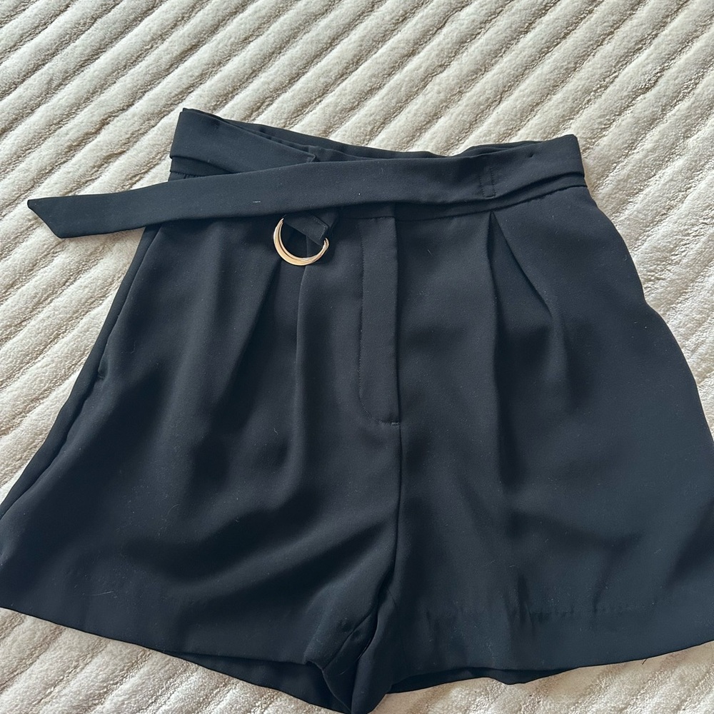 H&M shorts - Picture 3 of 4